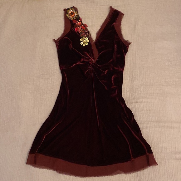 Plenty by Tracy Reese Dresses & Skirts - Plenty by Tracy Reese Silk Blend Velvet Burgundy Mini Dress with Flowers Size P